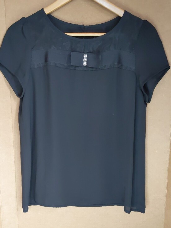 Tops - Black Short Sleeve Bow-Accent Blouse